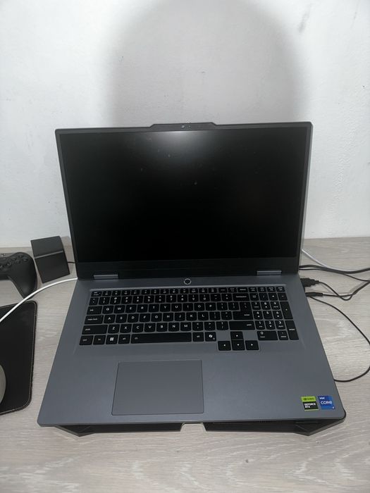 Laptop Lenovo Loq i7-13700hx Rtx 5060 24gb RAM