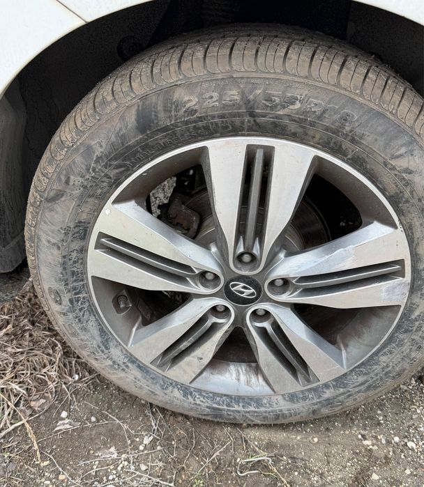 На части 2014 HYUNDAI IX35 2.0 CRDI Dh4A автомат джанти 18”
