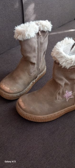 Продавам сет детски ботуши