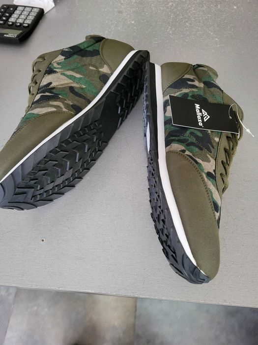 Маратонки 48номер