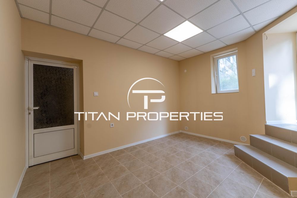 Дава се под наем Магазин в Пловдив, Каменица 1 - 70 кв.м за 350 € - Снимка #2