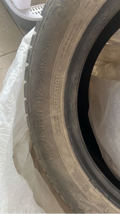 Продам комплект шин  R17