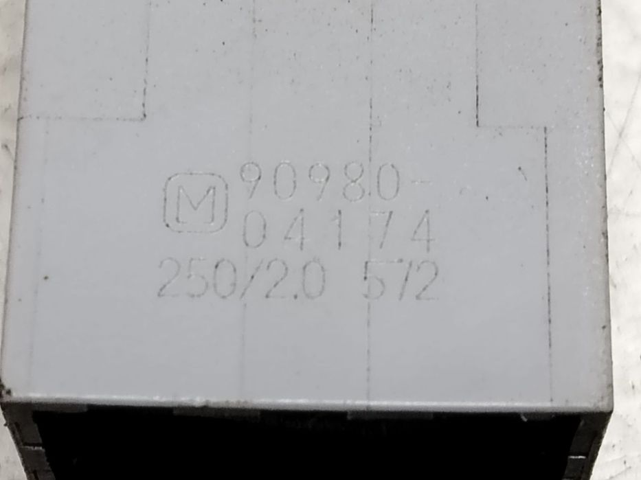 Senzor capac portbagaj 90980-04174 Toyota Prius 2 [2003 - 2011] 1.5 h