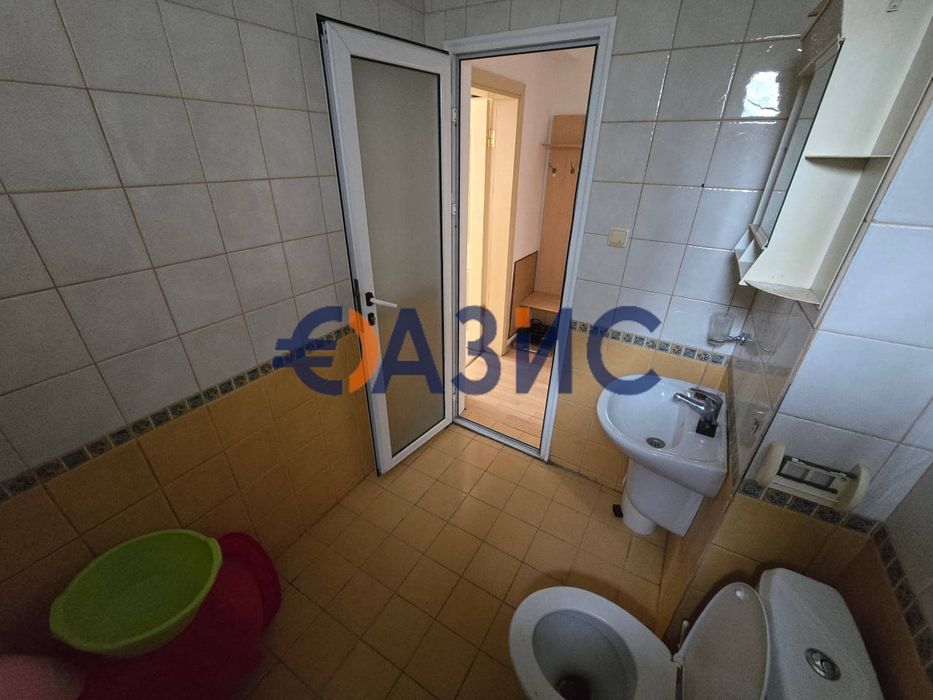 Продава се Двустаен апартамент в к.к. Слънчев бряг - 60 кв.м за 925 €/кв.м - Снимка #4