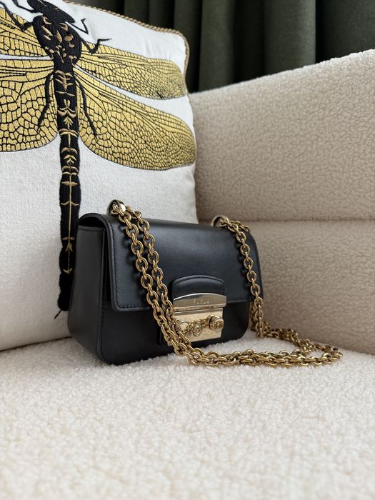 Furla metropolis