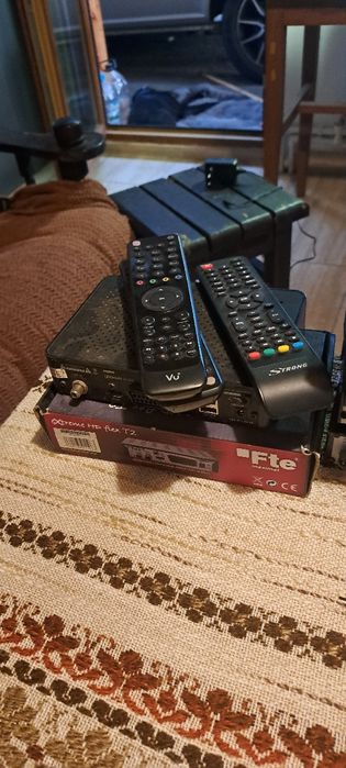 Receptoare satelit, cablu si terestre