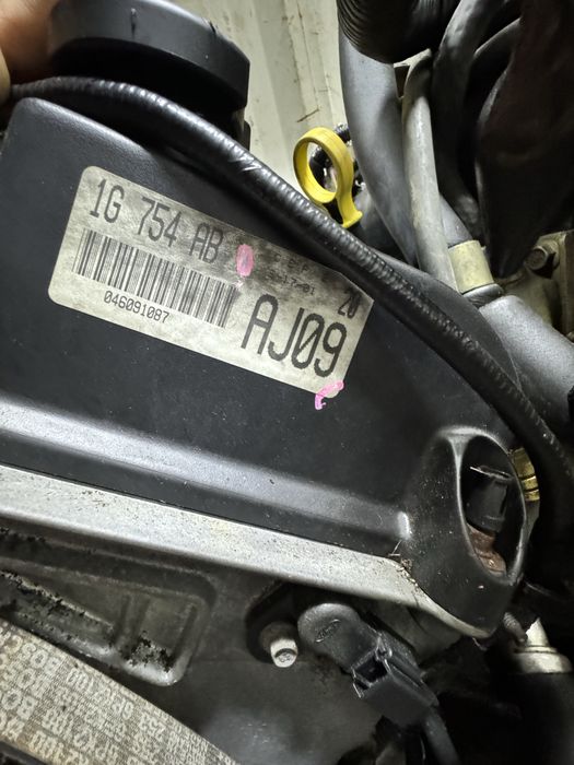 Mazda Tribute AJ двигатель обьем 3