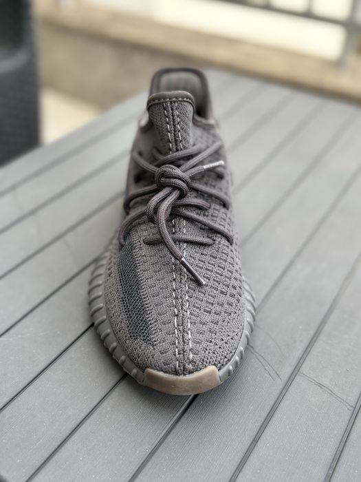 Yeezy 350 vanzare