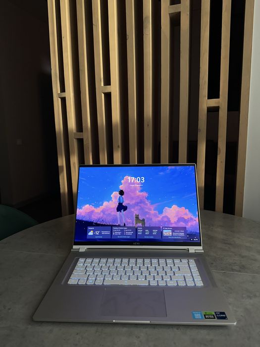 Игровой ноутбук Gigabyte Aero 16 Oled