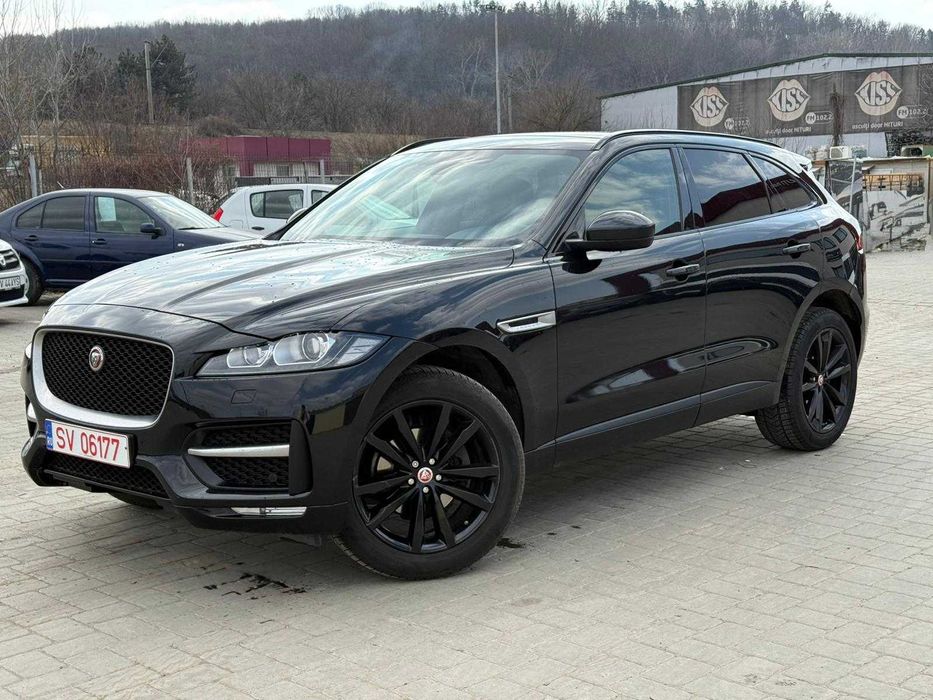 Jaguar F-Pace Mild Hibrid / R-Sport / 4x4/ Panoramic