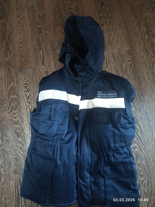 Продам зимний костюм