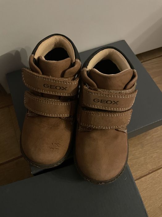 Ghetute Geox masura 23