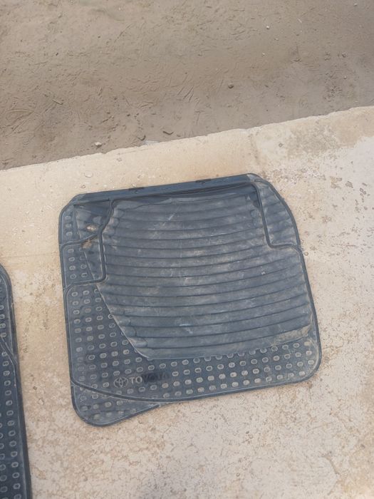 Полик таета камрига