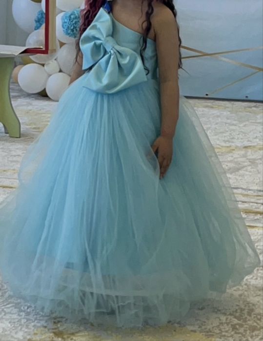 Платье бальное на 5лет