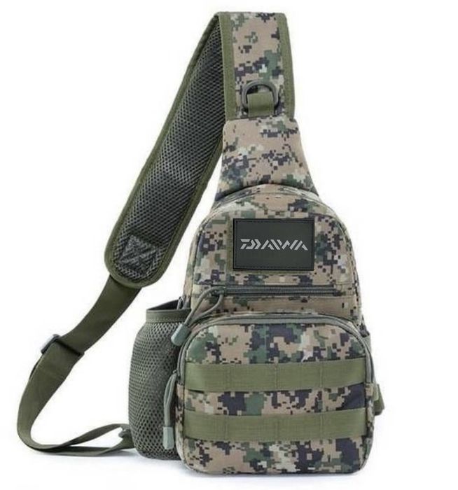 Тактическа чанта с мрежест джоб за бутилка подходяща за ловци рибари