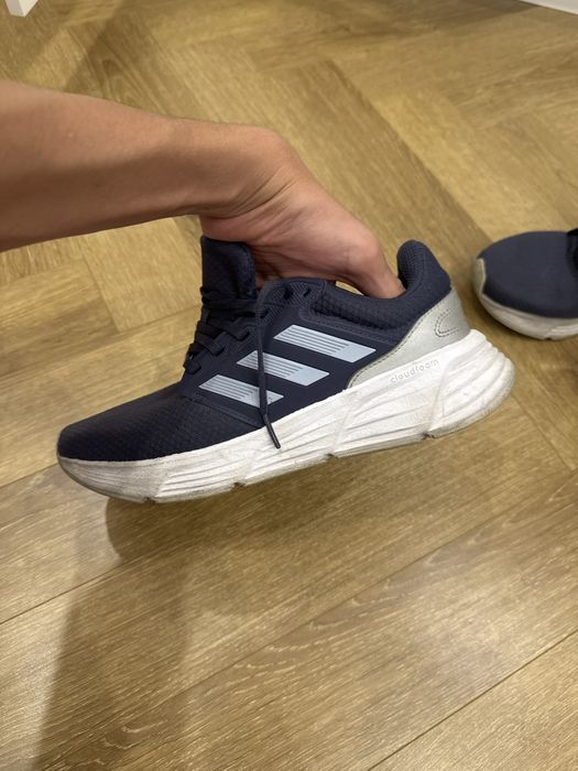 Кроссовки Adidas