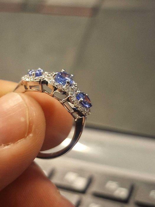 Inel Tanzanit cu Diamante, 3.61 gr, 14k Aur Alb