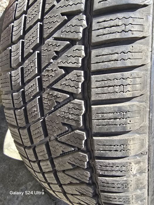 2 бр. Зимни гуми KUMHO 265-60-18