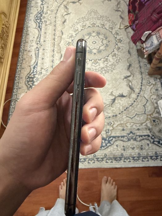 Продам Айфон х черный