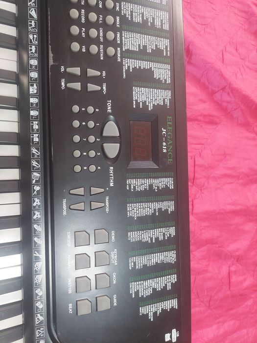 Продава се Синтезатор