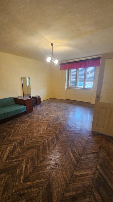 Vând casă familială sat. Mailat, com.Vinga !