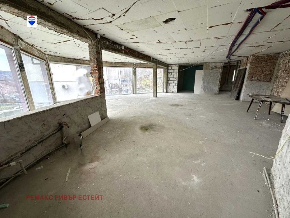 Къща на два етажа в с. Николово