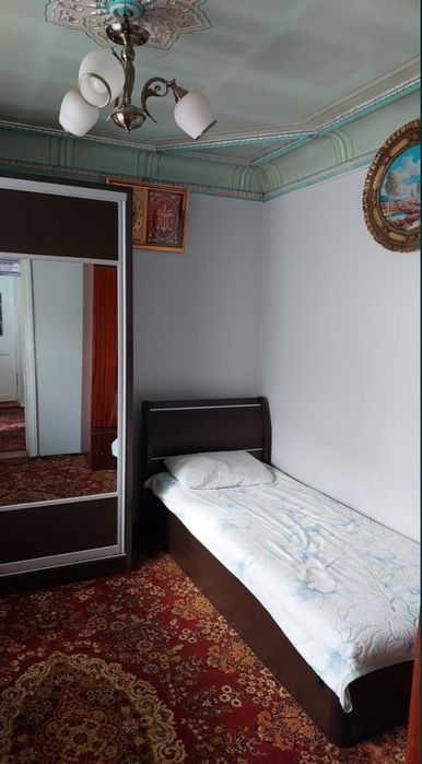 Участка Корзинка дан 800 метр узокликда 3,7 сотих 5 хонали с