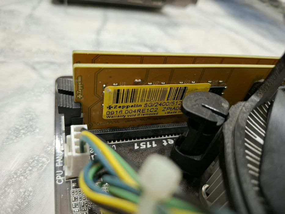Chit placa GA-H110M-S2H + i7 + 16 Gb+ shield