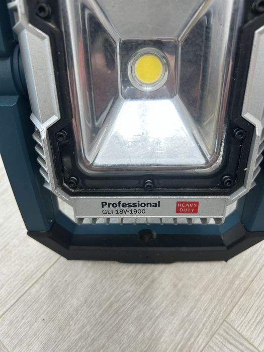 Bosch GLI 18V-1900 proiector