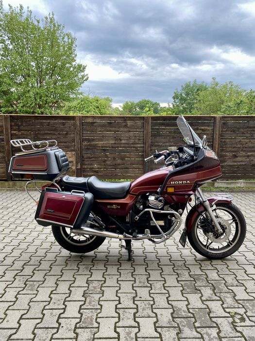 Honda GL650 (cx650, cx500) Silverwing Interstate