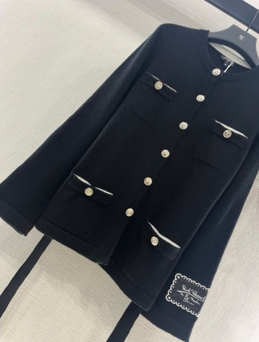 Дамска връхна дреха / жилетка Chanel