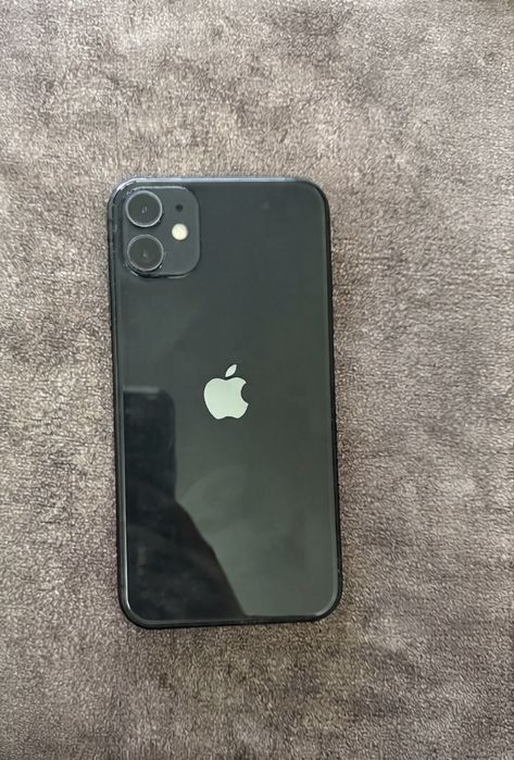 Продам iPhone 11