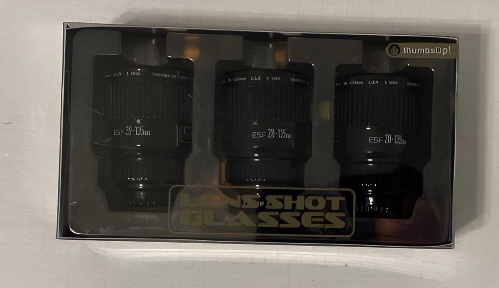 чаши за кафе в форма на фото обектив