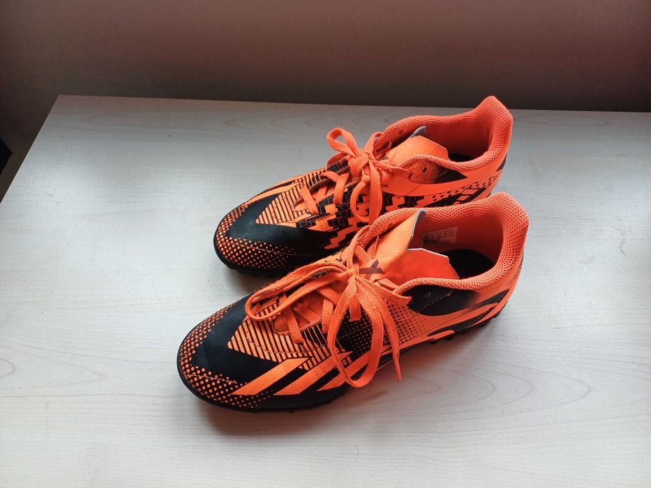 Футболни стоножки adidas