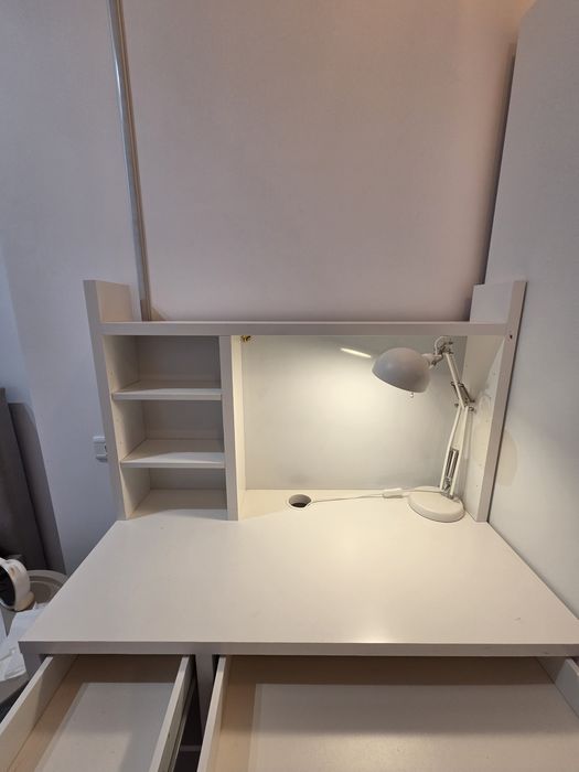 Birou copii Micke Ikea + scaun + veioza