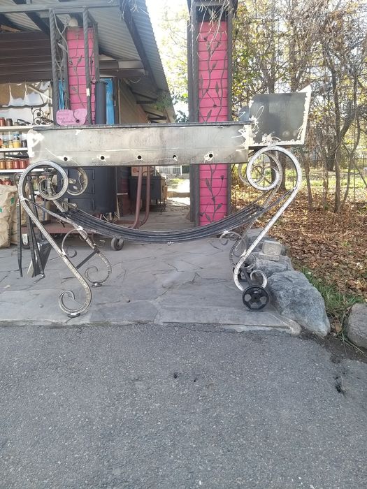 Мангал, подказанник