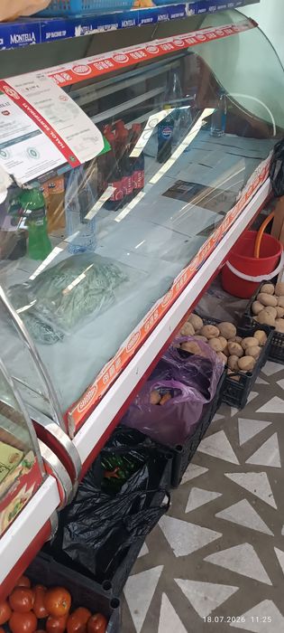 Ветрина холодильник