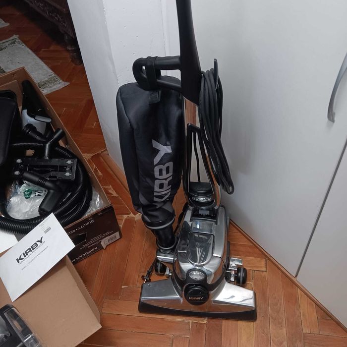 Aspirator  profesional cu functii multiple