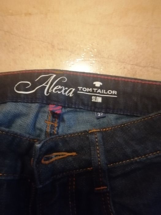 Дамски дънки, размер М