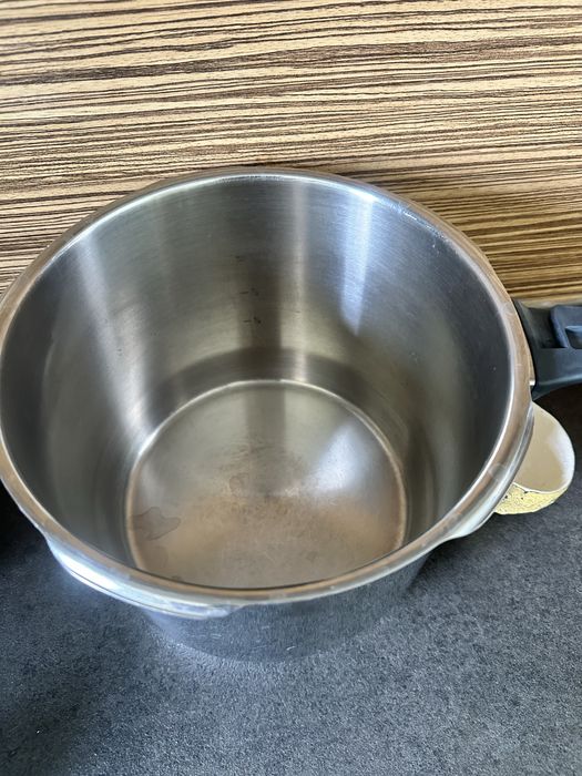 тенджера под налягане WMF perfect plus 6.5.