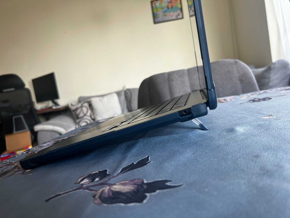 Macbook Air M2 15" 8GB 256GB Midnight