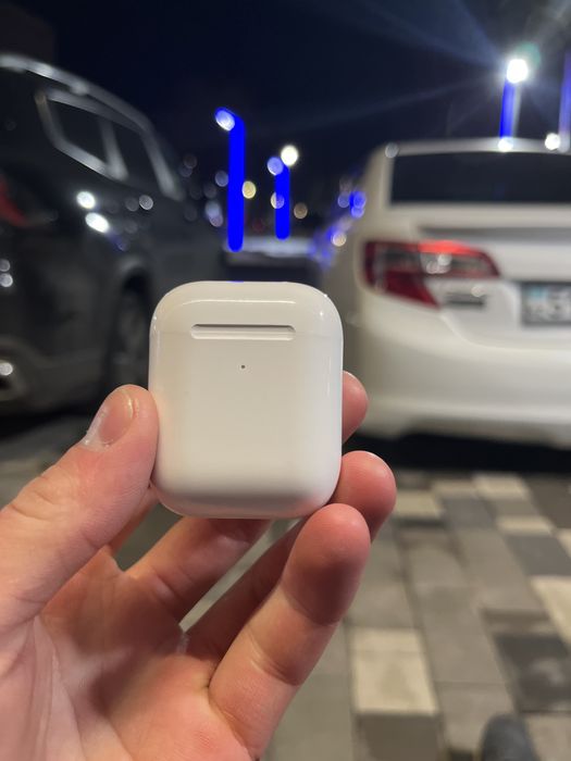 Оригинал AirPods2