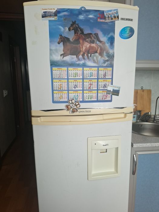 Холодильник Samsung