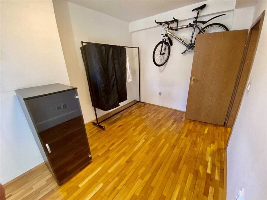 Дава се под наем Двустаен апартамент в София, Кръстова вада - 80 кв.м за 714 € - Снимка #3