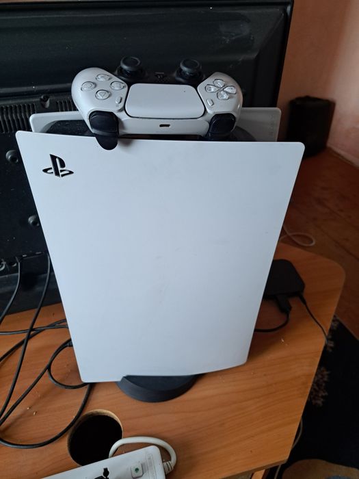 Продам приставку ПС5