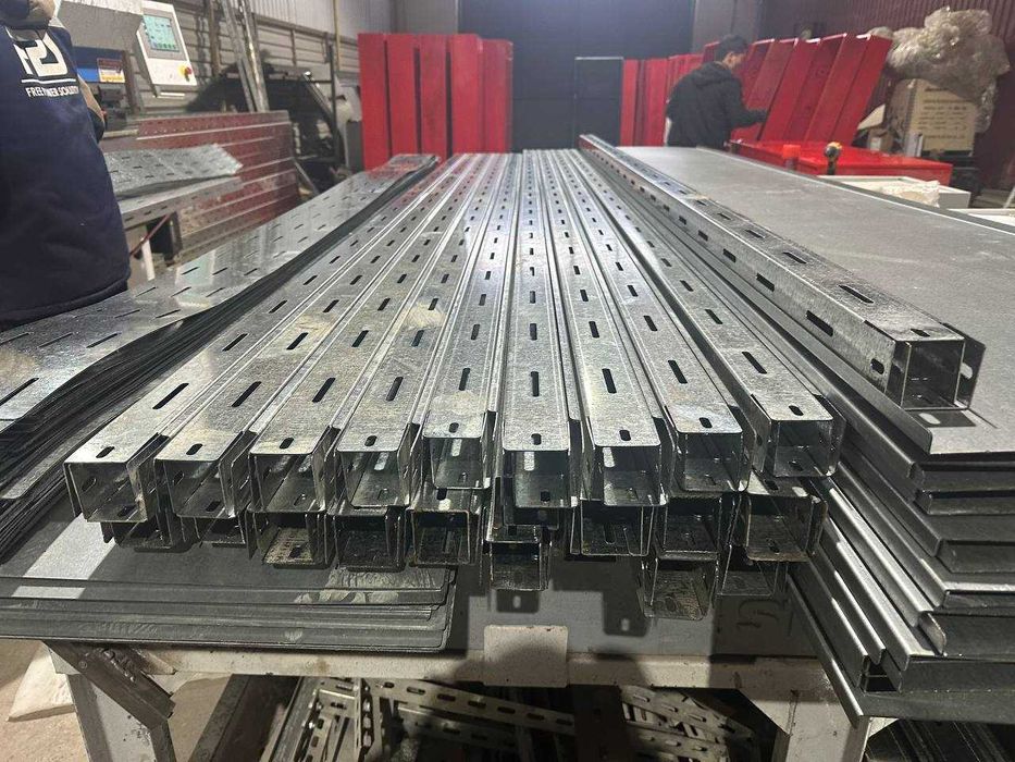 Лоток кабельный перфорированный В наличии на складе