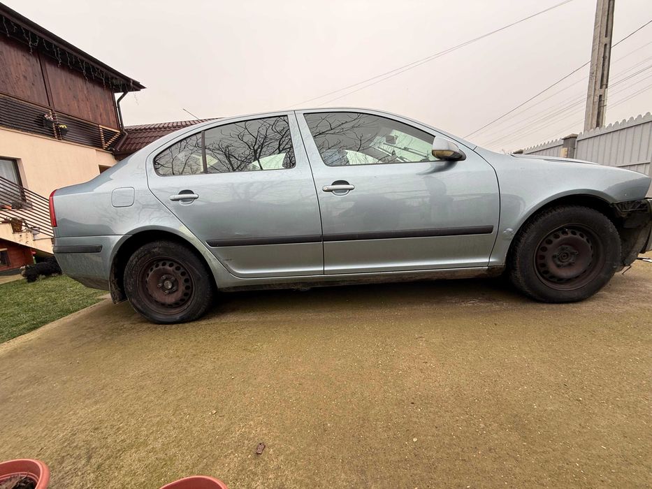 Skoda Octavia 2 (avariata)