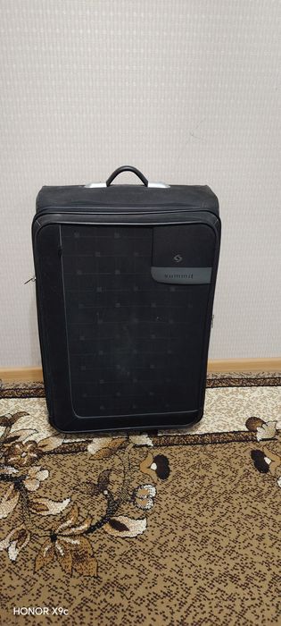 Чемодан в хорошем качестве