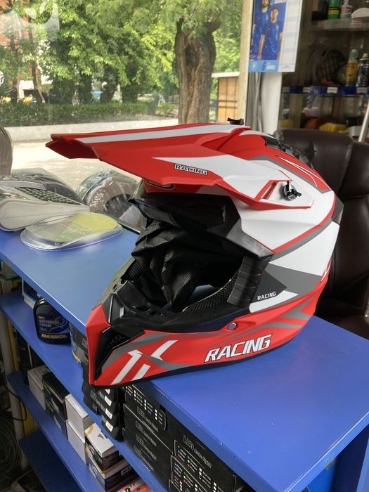 НОВА Каска за мотор Кросова М // кросов мотор M