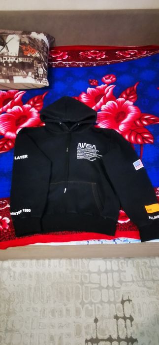 Продам куртки демисезонние